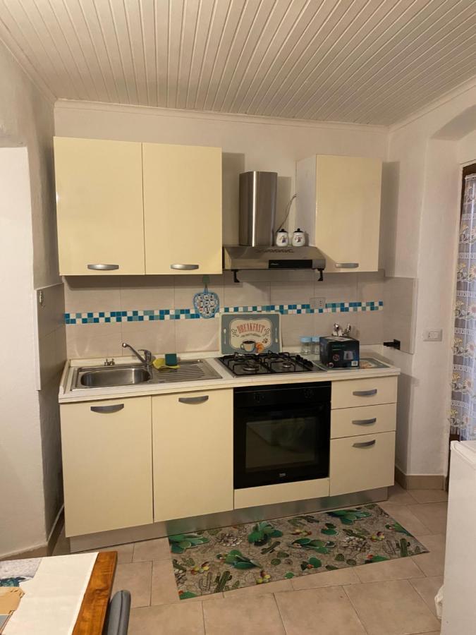 Casa Baiettini 9 Bed & Breakfast Intra Ngoại thất bức ảnh